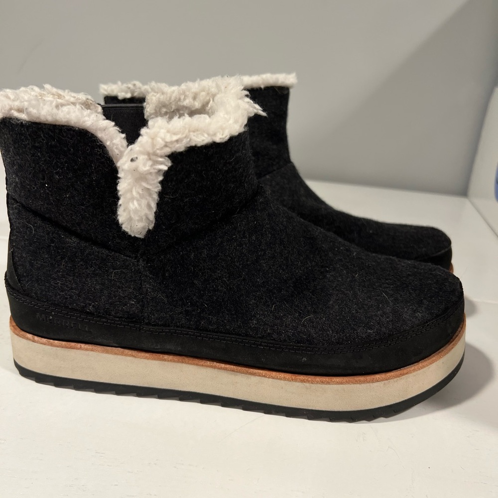Merrell Juno Pull On Wool Ankle Boot in Black 
J003646 Womens 9